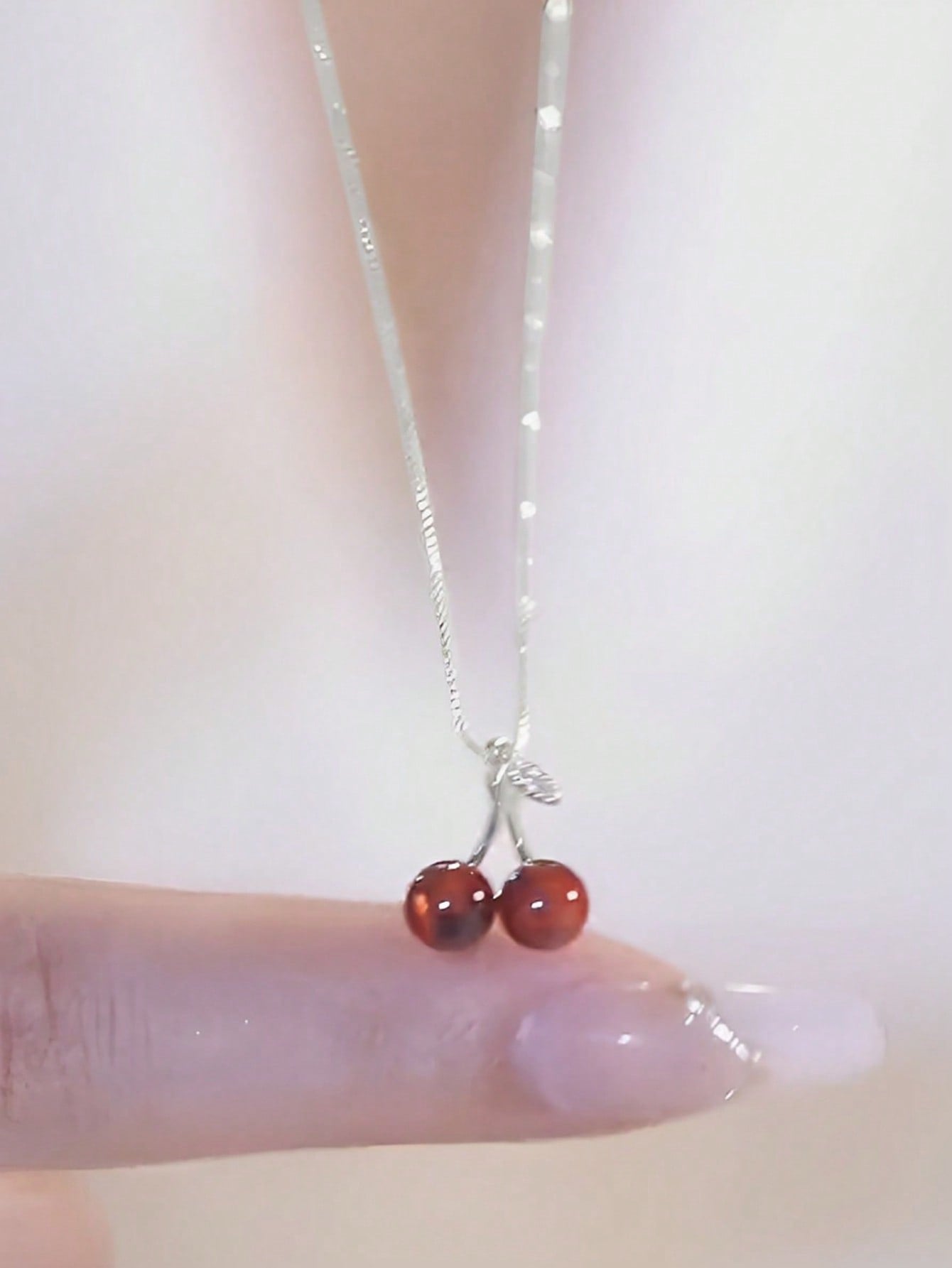 �💎 لمسة أنوثة لا تقاوم! سلسلة كريز من فضة 925 ✨،