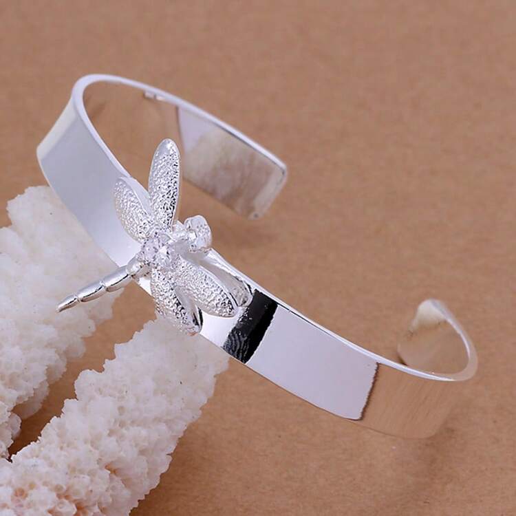 🦋 إسورة فضة بفراشة