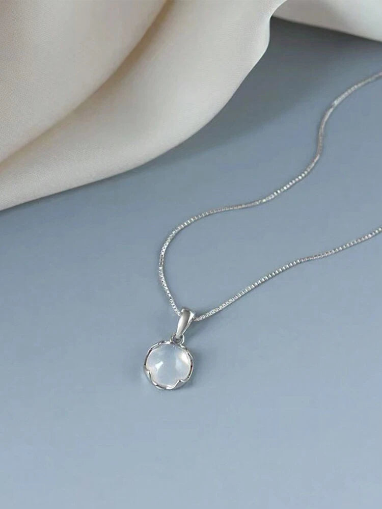 ✨ سلسلة فضة S925 بدلاية حجر أبيض دائري